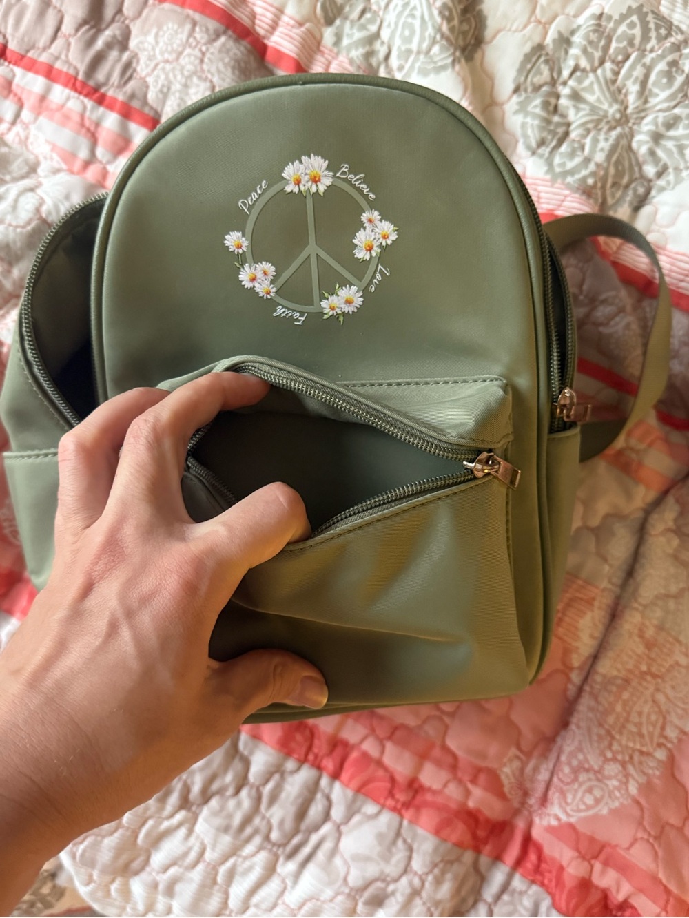 LD Mini Backpack - Picture 5 of 6